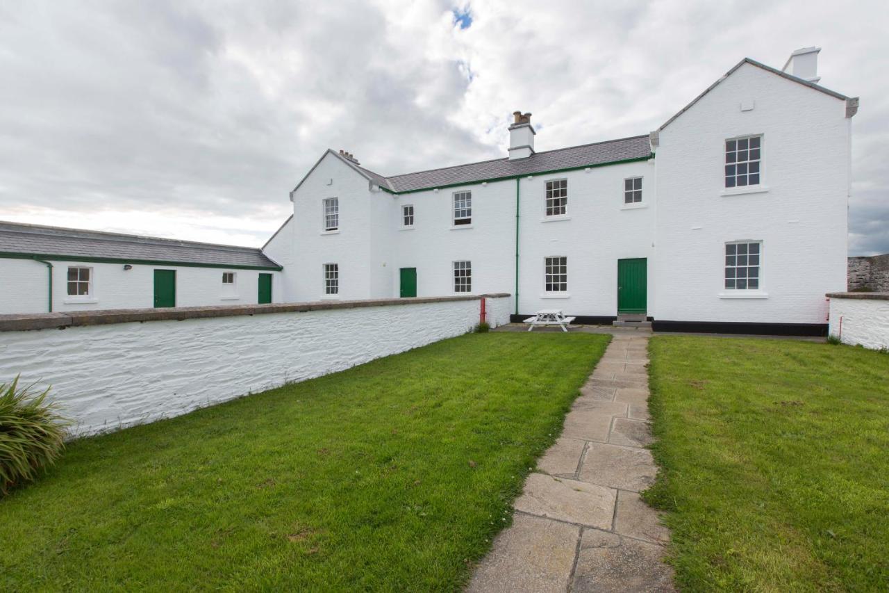 Galley Head Lightkeeper'S Houses Donoure Luaran gambar
